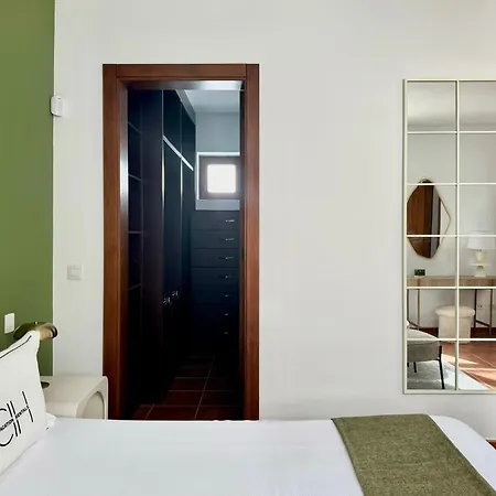 Canaryislandshost L White 度假居